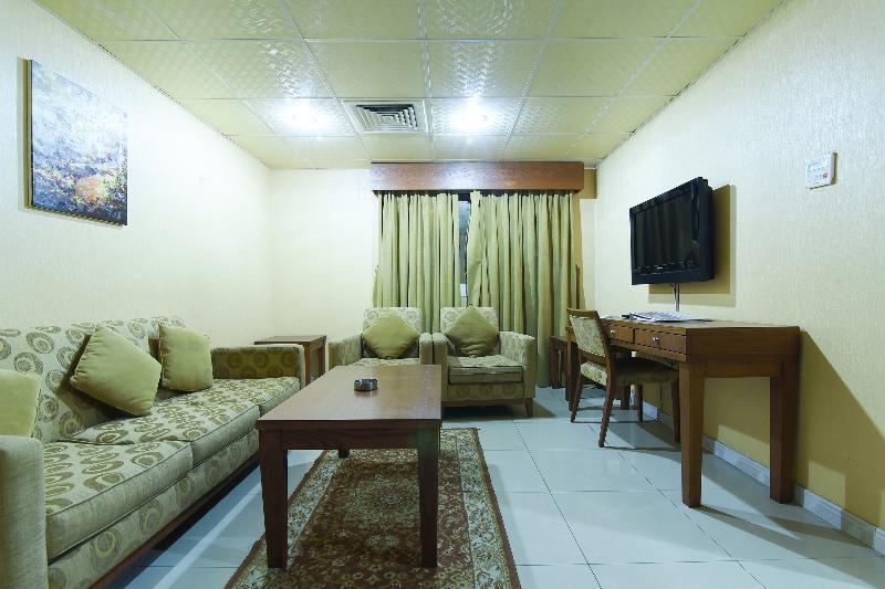 Oyo 274 California Suites Fudschaira Exterior foto