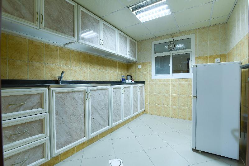 Oyo 274 California Suites Fudschaira Exterior foto